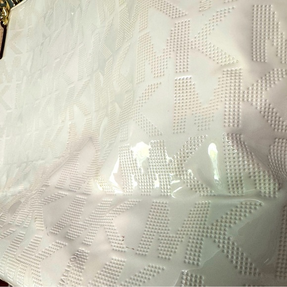 Michael Kors Jet Set White Patent Leather, Natural Leather Trim Chain Tote - Picture 9 of 9